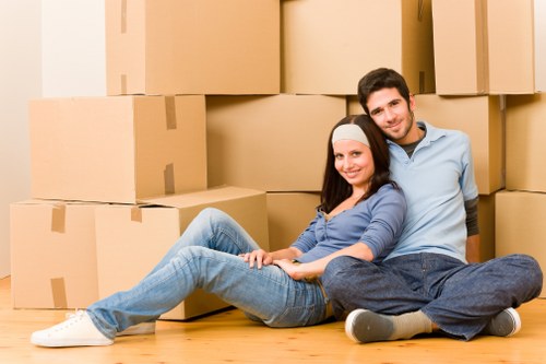 Local van service handling boxes and household items in London